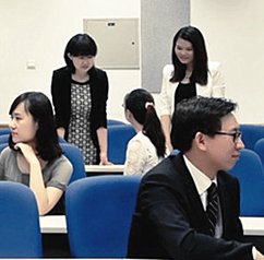 弘扬志愿服务精神